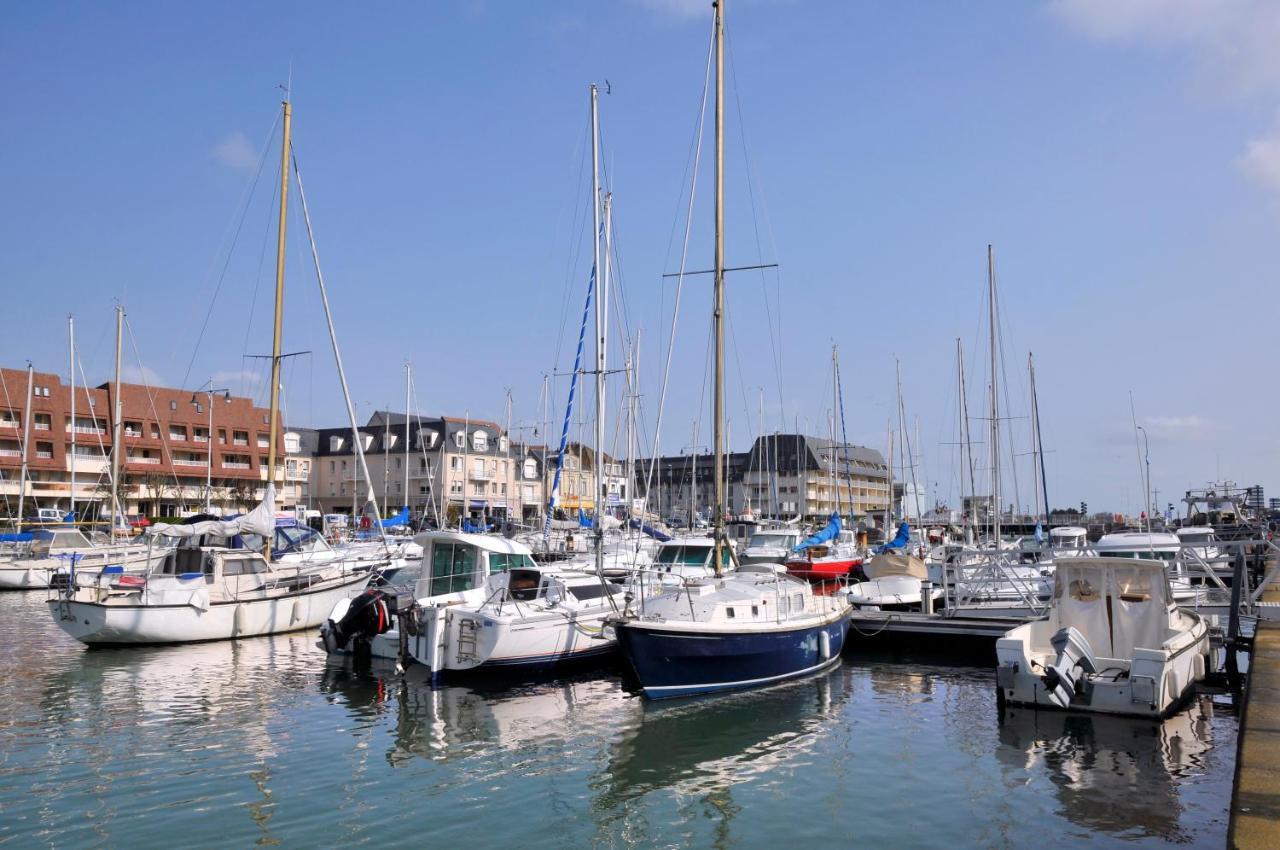 Appartement Au Pied De La Plage - Balcon - Parking クルル・シュル・メール エクステリア 写真
